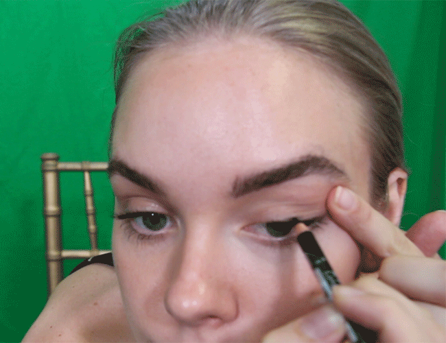 Tips for applying black eyeliner